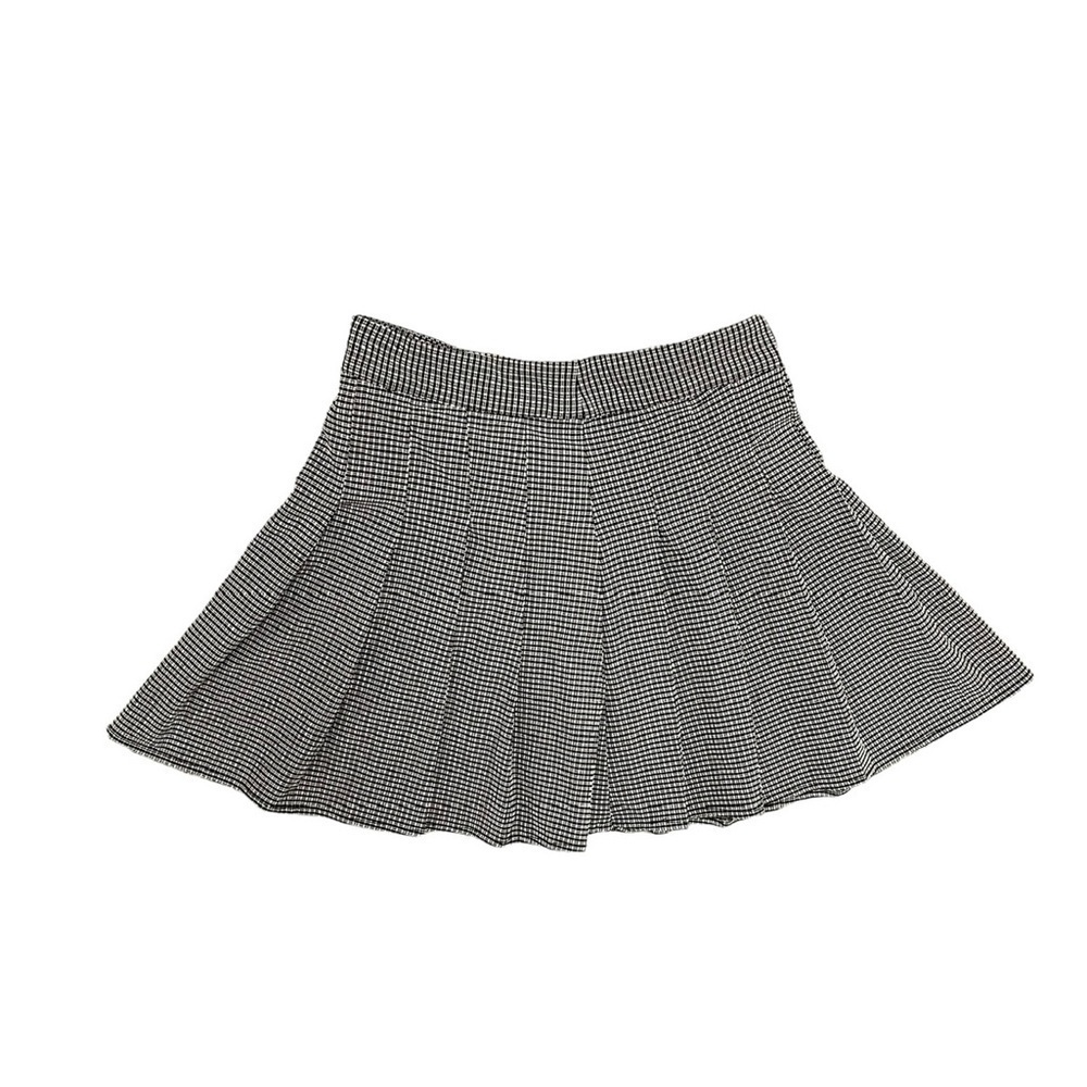 Forever 21 Women’s Black and White Plaid Skirt Size Small